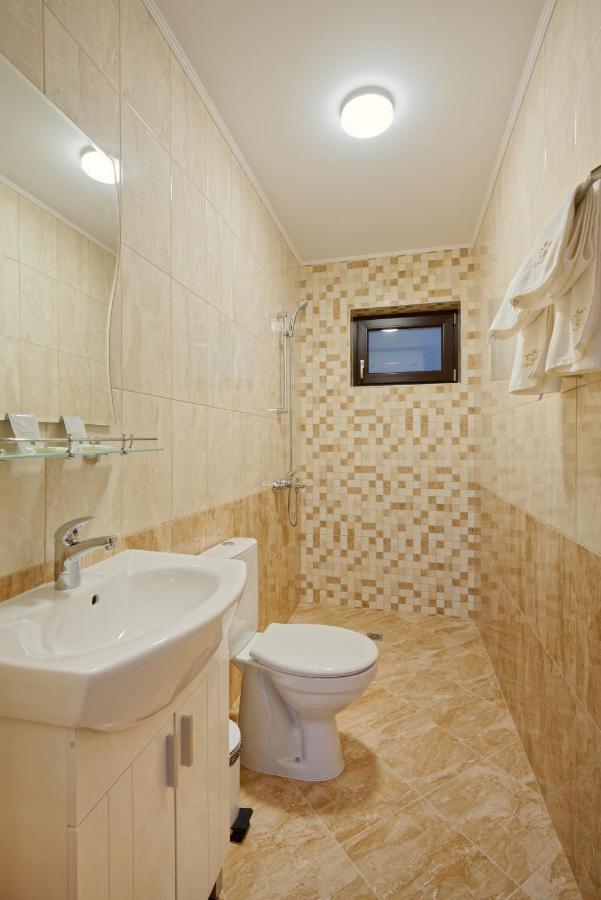 Комплекс Колонада Hotell Khisaria Eksteriør bilde