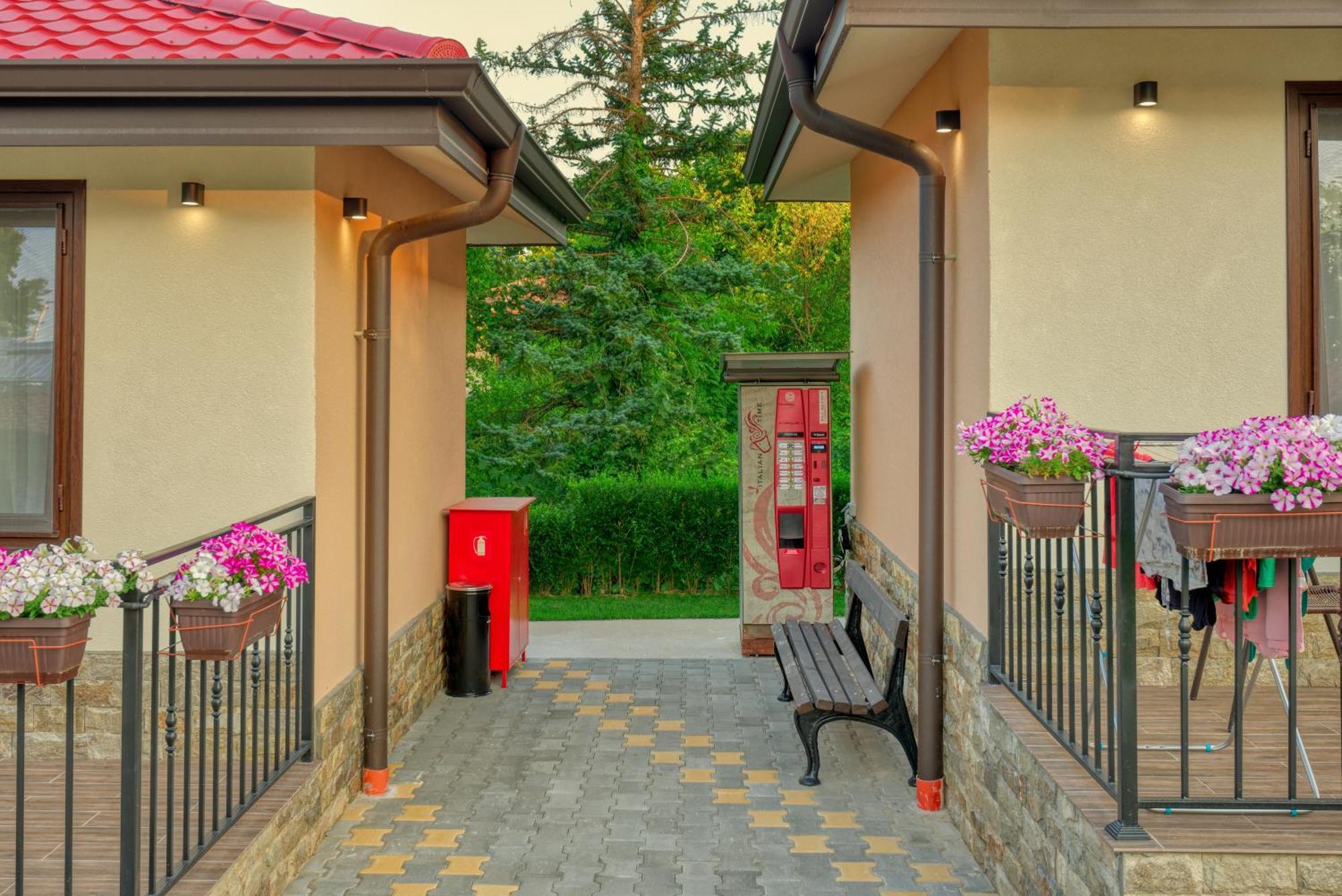 Комплекс Колонада Hotell Khisaria Eksteriør bilde
